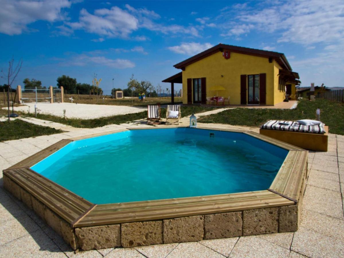 Alluring Holiday Home In Macerata With Swimming Pool Esterno foto